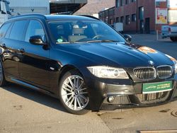 Black sapphire metallic Gebraucht 2011 BMW 320 M Sport Kombi | 11.990 € (Teuer)