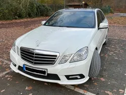 Weiß Gebraucht 2011 Mercedes E200 Avantgarde Limousine | 12.900 € (Etwas zu teuer)