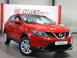 Rot Gebraucht 2017 Nissan Qashqai Acenta SUV | 13.991 € (Fairer Preis)