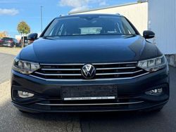 Grau Gebraucht 2021 VW Passat Business Kombi | 18.599 € (Fairer Preis)