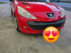 Rot Gebraucht 2011 Peugeot 206+ Kleinwagen | 2.200 €
