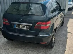 Grün Gebraucht 2005 Mercedes B180 Van / Kleinbus | 1.200 €
