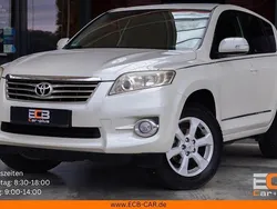 Weiß Gebraucht 2011 Toyota RAV4 SUV | 8.990 € (Fairer Preis)
