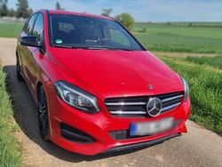 Rot Gebraucht 2018 Mercedes B200 Van / Kleinbus | 20.500 € (Etwas zu teuer)