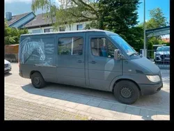 Grau Gebraucht 2001 Mercedes Sprinter Van | 11.900 €
