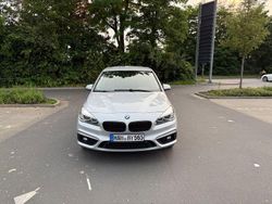 Silber Gebraucht 2017 BMW 220 Gran Tourer Van / Kleinbus | 8.900 € (Guter Preis)
