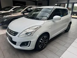 Weiß Gebraucht 2015 Suzuki Swift Limousine | 7.450 €
