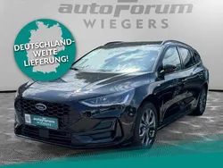 Schwarz Gebraucht 2024 Ford Focus ST-Line Limousine | 22.271 € (Superpreis)