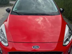 Rot Gebraucht 2017 Ford Fiesta Cool & Connect Kleinwagen | 8.800 € (Fairer Preis)
