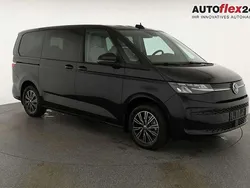 Deep black perleffekt Gebraucht 2025 VW T7 Life Van | 57.745 € (Fairer Preis)