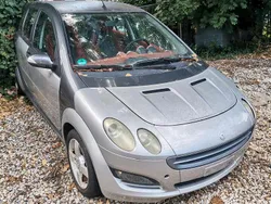 Schwarz Gebraucht 2011 Smart ForFour Kleinwagen | 400 €