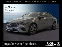 Grau Gebraucht 2024 Mercedes CLA180 Progressive Limousine | 29.950 € (Guter Preis)