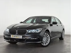 Grau Gebraucht 2018 BMW 750 Shadowline Limousine | 36.260 € (Fairer Preis)