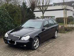 Schwarz Gebraucht 2003 Mercedes C200 Kombi | 1.200 € (Guter Preis)
