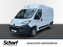 Weiß Gebraucht 2024 Opel Movano Van | 32.990 € (Fairer Preis)