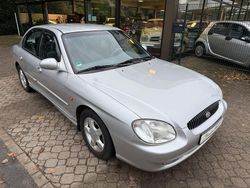 Silber Gebraucht 2000 Hyundai Sonata GLS Limousine | 2.200 €