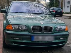 Grün Gebraucht 2002 BMW 320 Limousine | 2.299 € (Guter Preis)