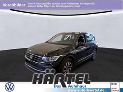 Deep black perleffekt, pearl effect Gebraucht 2021 VW Tiguan Active SUV | 28.900 € (Fairer Preis)