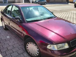 Rot Gebraucht 1996 Audi A4 Limousine | 500 € (Superpreis)