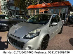 Silber Gebraucht 2009 Renault Clio II Limousine | 1.990 € (Guter Preis)