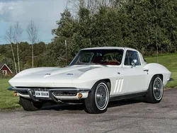 Weiß Gebraucht 1966 Chevrolet Corvette C2 Coupé | 106.500 €