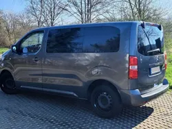 Grau Gebraucht 2017 Citroën Spacetourer Feel Van | 18.990 € (Fairer Preis)