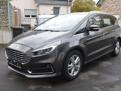 Grau Gebraucht 2022 Ford S-MAX Titanium Van / Kleinbus | 16.990 € (Teuer)