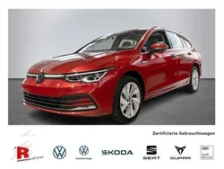 Rot Gebraucht 2024 VW Golf VIII Style Kombi | 28.640 € (Fairer Preis)