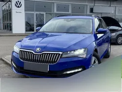 Blau Gebraucht 2022 Skoda Superb Kombi | 26.949 € (Guter Preis)