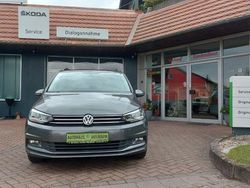 Grau Gebraucht 2015 VW Touran Comfortline Van / Kleinbus | 17.500 € (Etwas zu teuer)