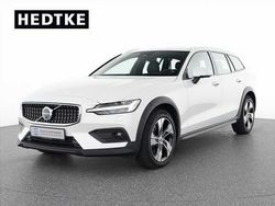 Gebraucht 2023 Volvo V60 CC Kombi | 44.550 € (Teuer)