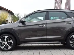 Grau Gebraucht 2016 Hyundai Tucson Premium SUV | 16.800 € (Fairer Preis)