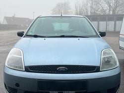 Blau Gebraucht 2005 Ford Fiesta Trend Limousine | 1.400 € (Guter Preis)
