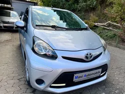 Silber Gebraucht 2013 Toyota Aygo Kleinwagen | 4.999 € (Fairer Preis)