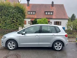 Grau Gebraucht 2014 VW Golf Sportsvan Comfortline Van / Kleinbus | 8.900 € (Fairer Preis)