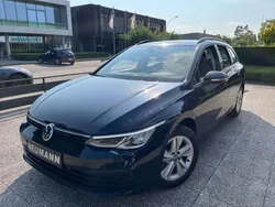 Deep black Gebraucht 2021 VW Golf VIII Life Kombi | 16.400 € (Fairer Preis)