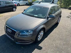 Grau Gebraucht 2011 Audi A3 Sportback Ambiente Limousine | 5.980 € (Superpreis)