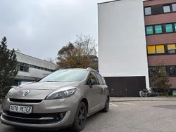 Beige Gebraucht 2012 Renault Scénic III Bose Edition Van / Kleinbus | 4.770 € (Fairer Preis)
