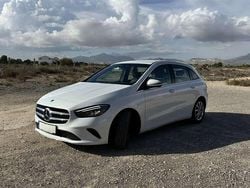 Weiß Gebraucht 2020 Mercedes B220 Progressive Van / Kleinbus | 27.000 € (Fairer Preis)