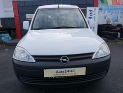 Weiß Gebraucht 2010 Opel Combo Van / Kleinbus | 3.750 € (Fairer Preis)