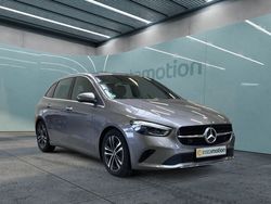 Grau Gebraucht 2025 Mercedes B200 Progressive Van / Kleinbus | 40.790 € (Teuer)