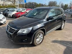 Schwarz Gebraucht 2009 VW Tiguan Trendline SUV | 3.950 € (Superpreis)