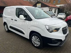 Weiß Gebraucht 2019 Opel Combo Edition Van / Kleinbus | 8.850 € (Superpreis)
