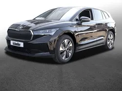 Schwarz Neu 2025 Skoda Enyaq iV Loft SUV | 52.299 € (Fairer Preis)