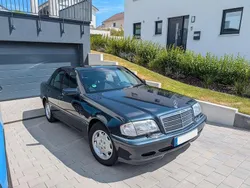 Schwarz Gebraucht 1998 Mercedes C240 Elegance Limousine | 7.990 € (Fairer Preis)