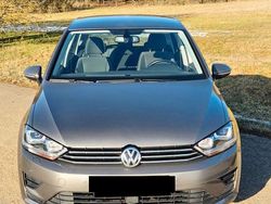 Beige Gebraucht 2015 VW Golf Sportsvan Van / Kleinbus | 13.990 € (Fairer Preis)