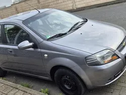 Silber Gebraucht 2008 Chevrolet Kalos Kleinwagen | 2.000 €