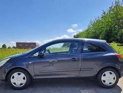 Grau Gebraucht 2007 Opel Corsa Limousine | 2.000 € (Guter Preis)