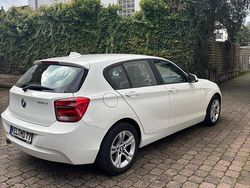 Weiß Gebraucht 2014 BMW 120 Kleinwagen | 8.200 € (Fairer Preis)