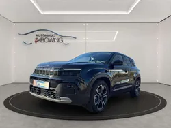 Solid black met. Gebraucht 2023 Jeep Avenger EV Summit SUV | 29.990 € (Fairer Preis)